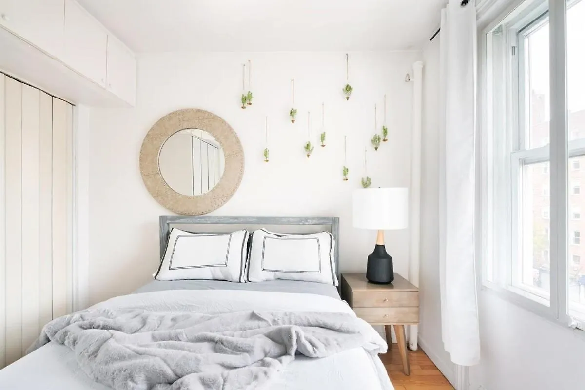 Apartment 11-4F Prime West Village Designer 1Br New York